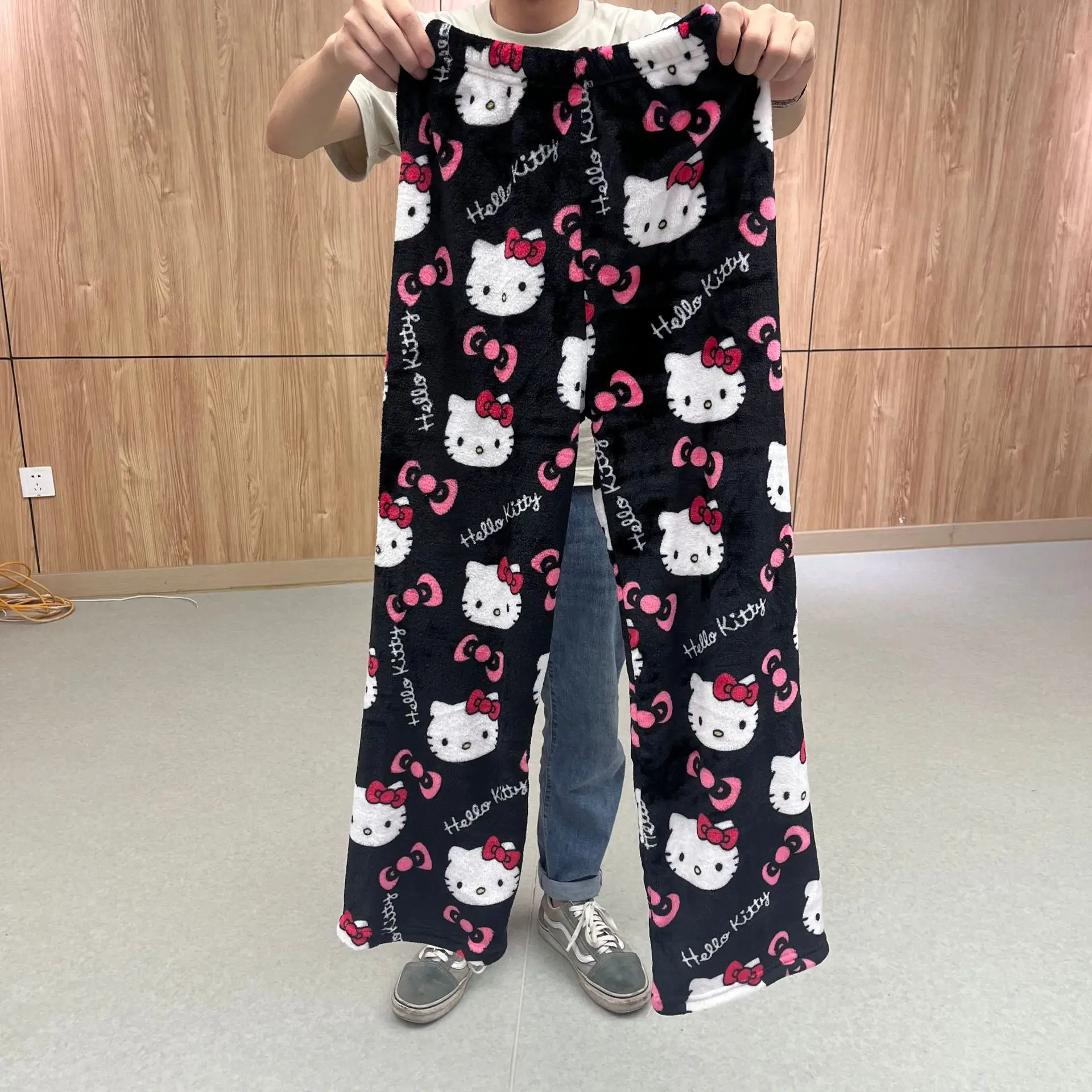 Sanrio Hello Kitty Flannel Pajamas Black Women\'s Warm Woolen Cartoon Casual Home Pants In Autumn Winter Fashion Trousers