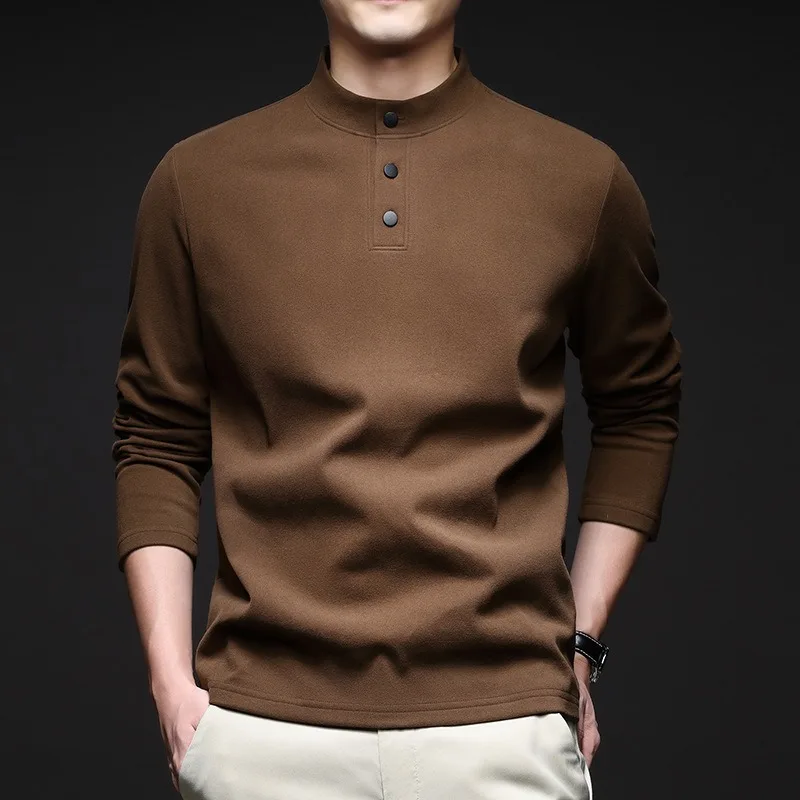 Camiseta masculina de manga comprida, estilo Henley, com gola alta, forro de lã grossa e quente, ideal para usar no outono e inverno.