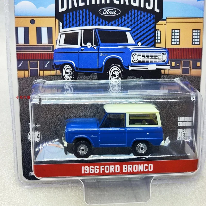 GreenLight Diecast 1:64 Scale 1966 Ford Bronco Travel Style Alloy Simulation Car Model Collection Display Toy