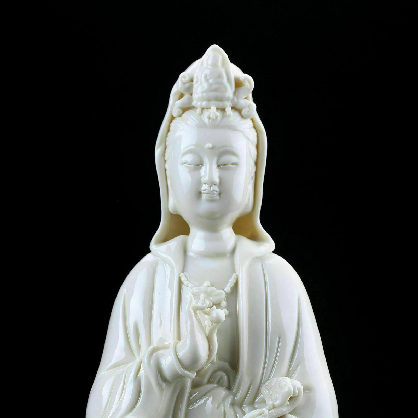 Chinese Dehua Porcelain Lotus Kwan-yin Guan Yin Boddhisattva Goddess Statue