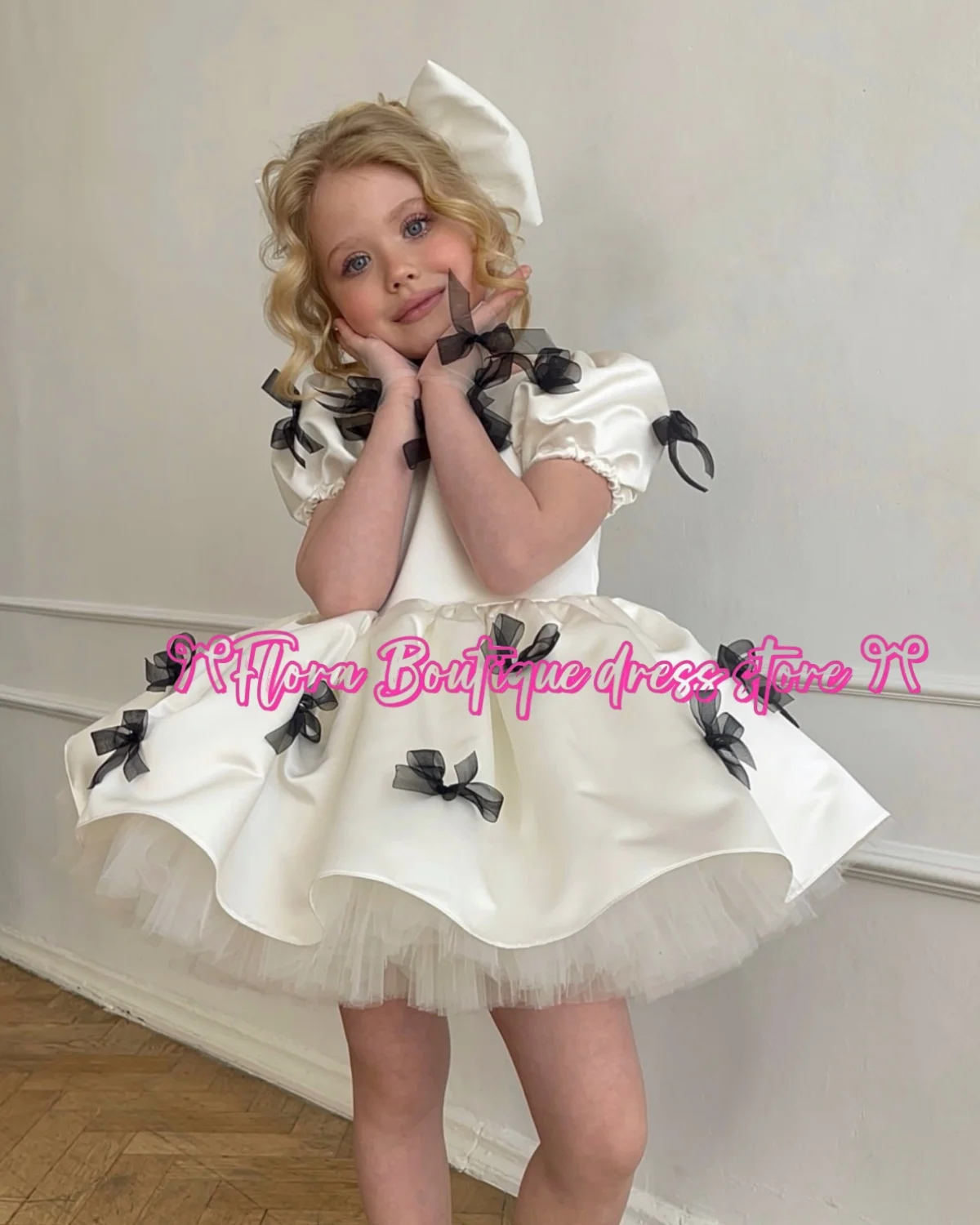 Flower Girl Dress Satin Tulle Puffy Bow Short Sleeve For Wedding Birthday Prom Pageant Holy Communion Gown Parties Customized