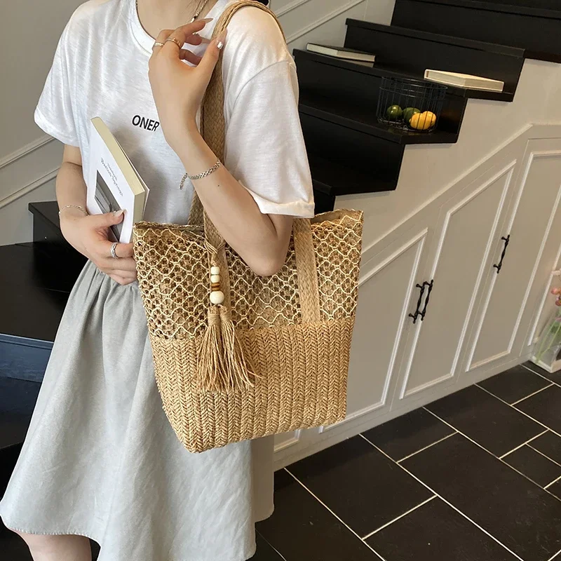 

Elegant Women Leather Luxury Fashion Designer Tote Shoulder Bag Crossbody Handbag For Beautiful Everyday Style