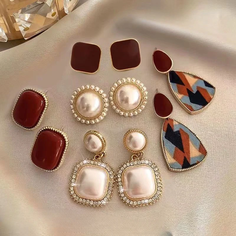 Retro Wine Red Heart Pearl Stud Earring for Women Charm Geometric Square Korea Earring Wedding Bride Jewelry Accessories Gift