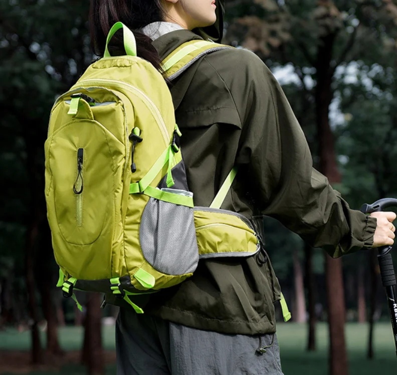 

Профессиональный легкий туристический рюкзак большой вместимости для мужчин и женщин – идеально подходит для альпинизма и туризма на открытом воздухе