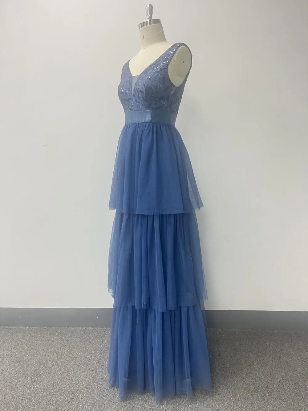 Sexy duplo decote em V sem mangas lantejoulas camadas longo vestido de noite formal azul