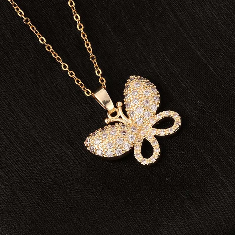 

Necklace for Women's 18k Gold Plated Claw Set with Colorful Crystal Zircon Insect Butterfly Pendant Popular Fashion Jewelry