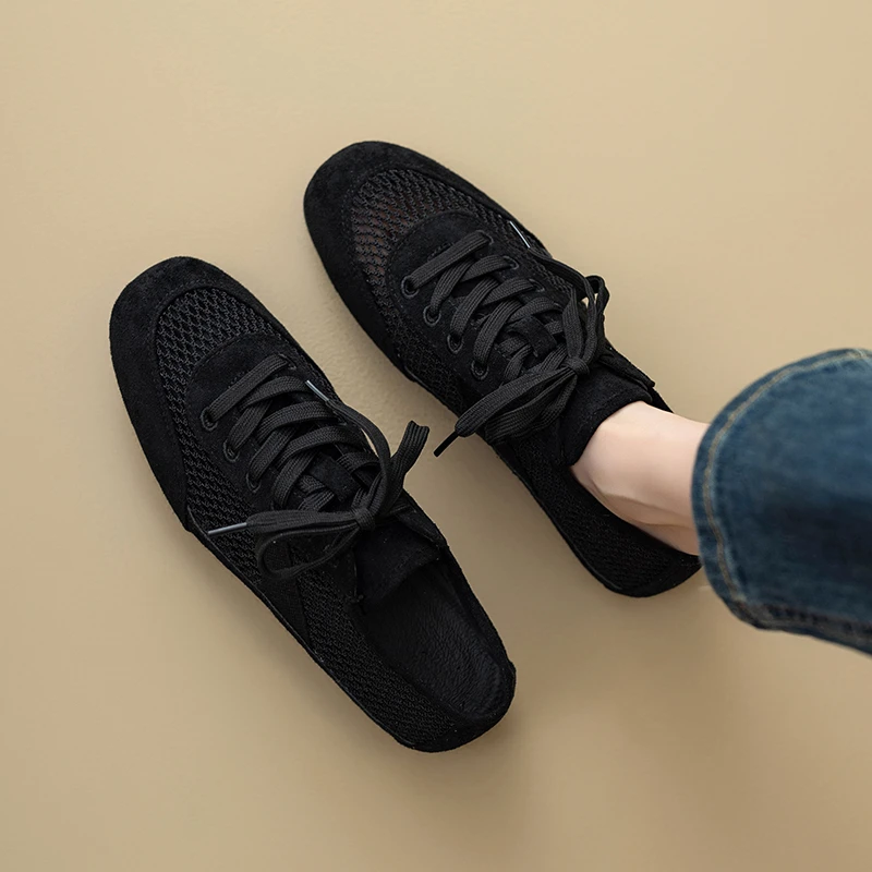 

Ladies Shoes 2026 Brand Lace-up Women's Vulcanize Shoes Fashion Outdoor Slip-Resistant Casual New Plus Size Breathable Sneakers