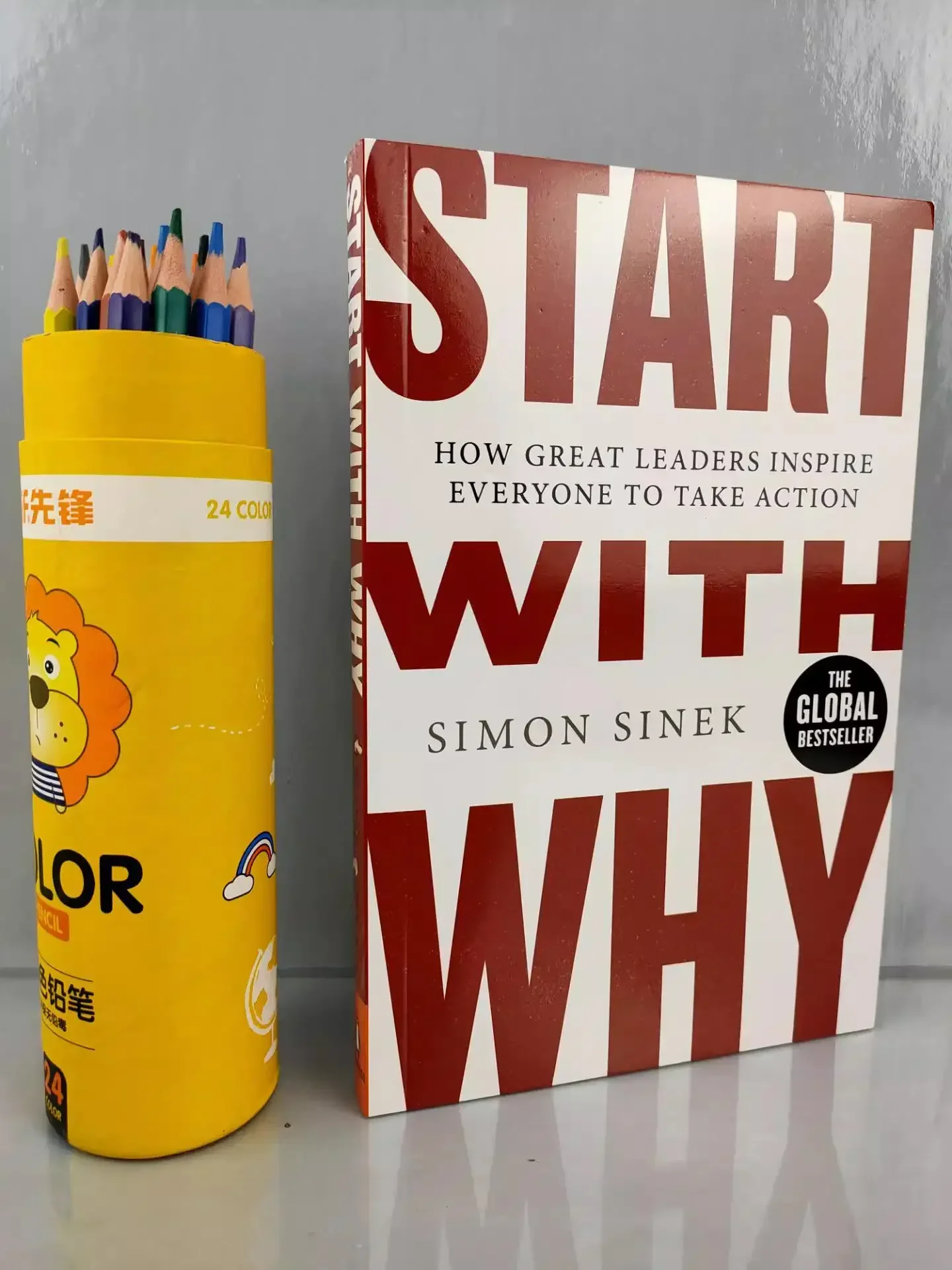 Mulailah dengan Mengapa oleh Simon Sinek bagaimana para pemimpin hebat menginspirasi semua orang untuk mengambil buku aksi novel & Manajemen novel Livros