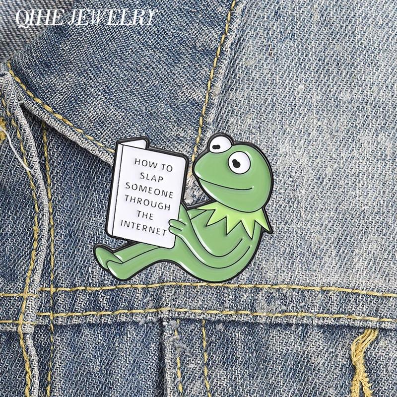 How To Slap Someone Through The Internet Enamel Pin Cartoon Kermit Frog Meme Reading Book Brooch Bag Lapel Badge Jewelry Gifts