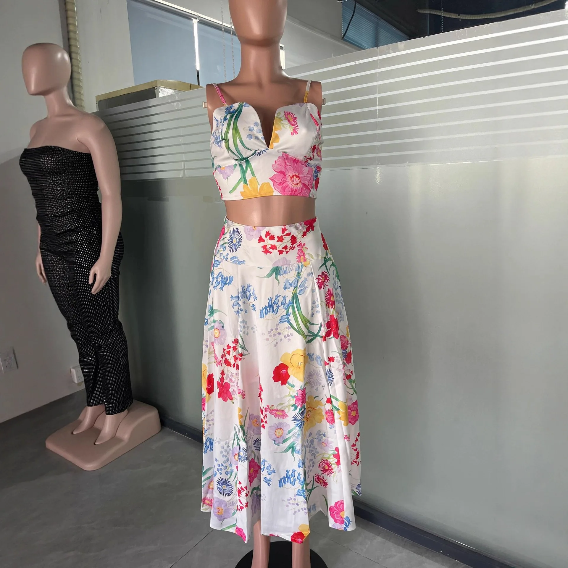 

Summer 2025 Women's Cross-Border Fashion Print Sleeveless Multi-Color Casual Sportswear Set Independent Station Hot Sale