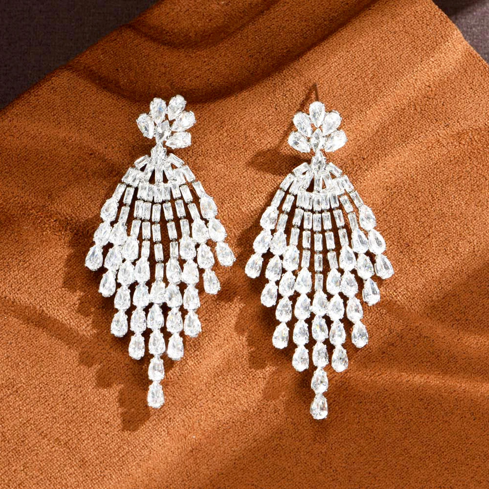 

2025 Early Spring New Heart Drop Earrings CZ Zirconium Set Women's Party Evening Wedding Holiday Dating Gift Accessories E56