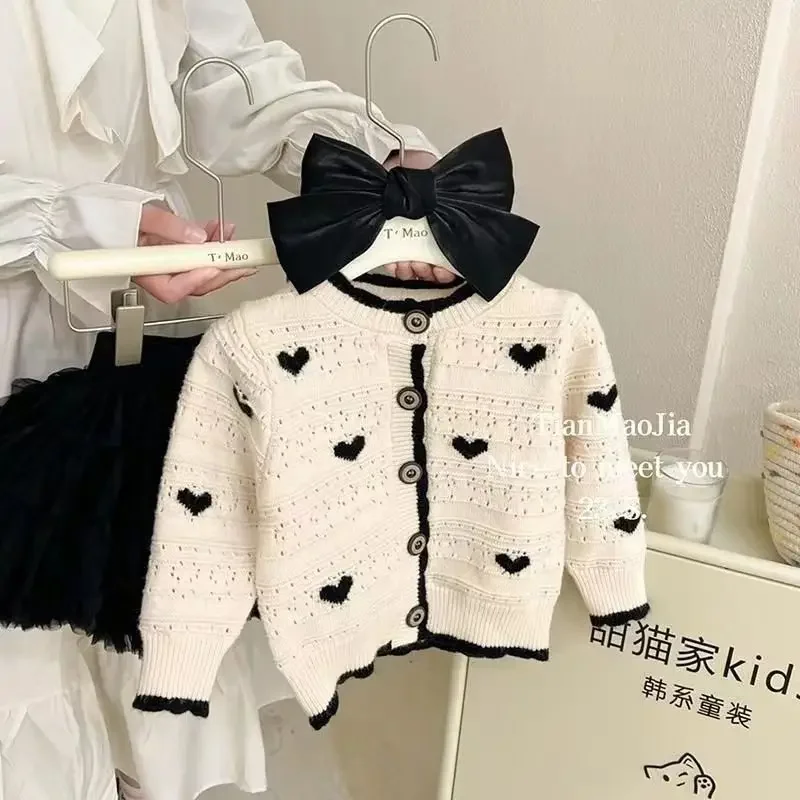 2023 Baby Girl Fashion Love Knitted Sweaters Elegant Girl Kids Spring Autumn Clothing Cardigan Jackets Children Knit Clothes