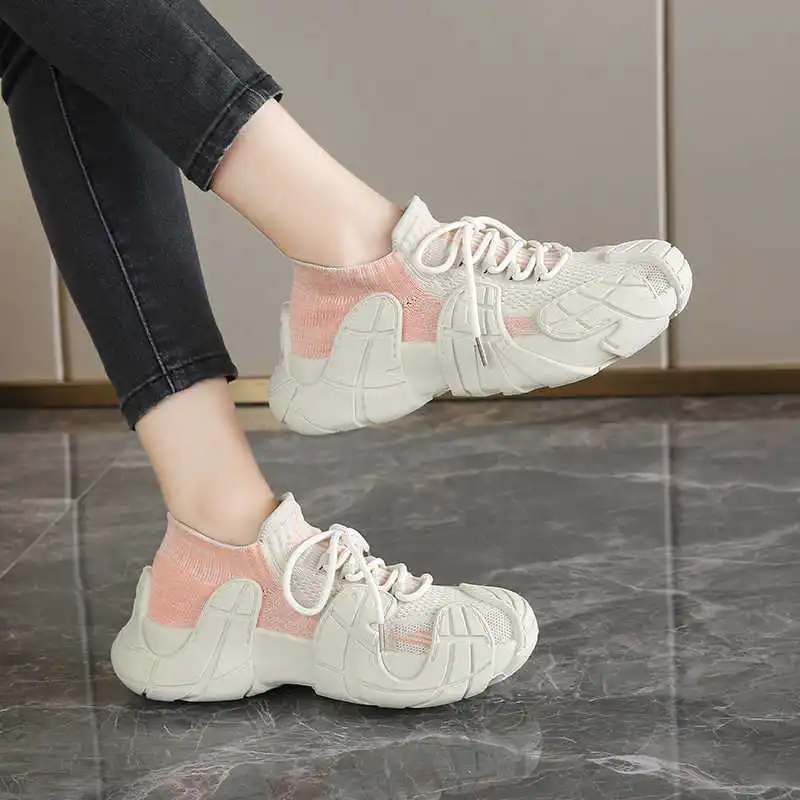 

Flat Sole With Holes Running Tennis Shoes Woman Sneakers Shoes For Tourism Husband Sports Sneeker To Play Raning Unusual