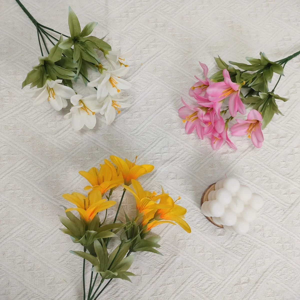 

Simulated 5 Head Lily Bouquet Home Decoration Photography Props Engagement Wedding Decoration Artificial Flower Vase Arrangement