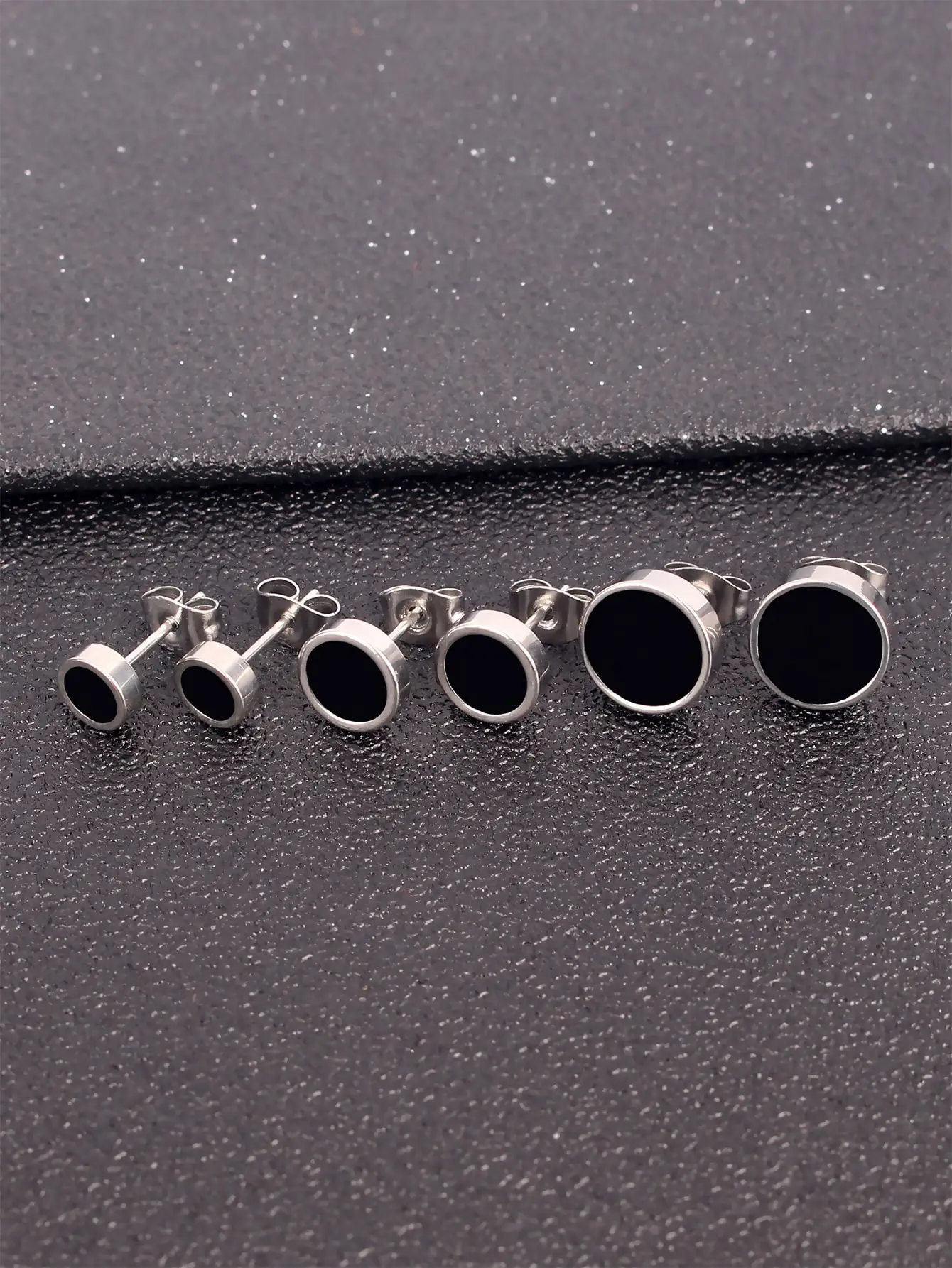 3pairs/set Men Round Stud Earrings Stainless Steel Punk Hip Pop Style Simple Style