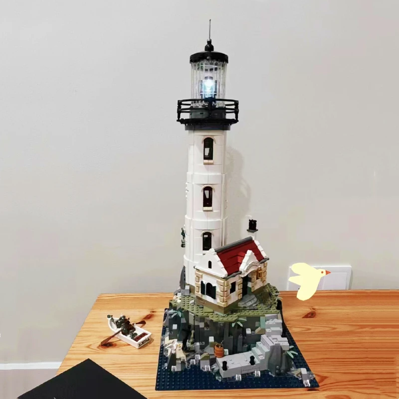 NEW IN STOCK Motorised Lighthouse Beacon 2065pcs Creative Idea Compatible With 21335 MOC Building Blocks Bricks Toys Lepinblock