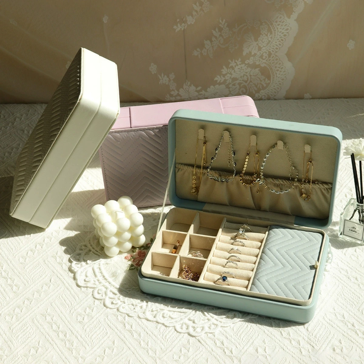 

Элегантная шкатулка для драгоценностей из искусственной кожи, портативное ожерелье, браслет, серьги, коробки для хранения колец, дорожный органайзер для ювелирных изделий