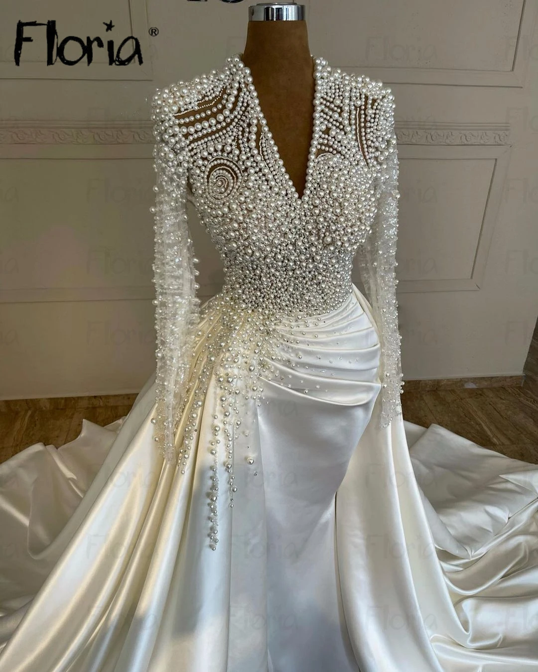 

Elegant Full Pearls Wedding Dress Deep V Neck Gorgeous Satin Bridal Gowns Dubai Custom Made 2024 Vestido De Casamento Plus Size