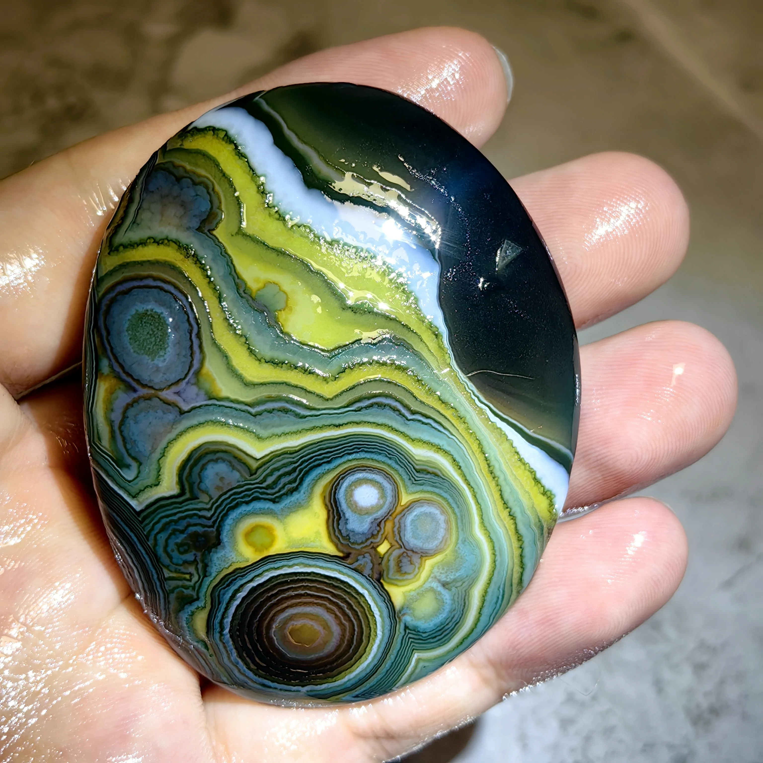 Pure Natural Premium Divine Eye Agate Wishing Palm Rough Stones Amulet for Stress Relief Reiki Meditation Against Negativity