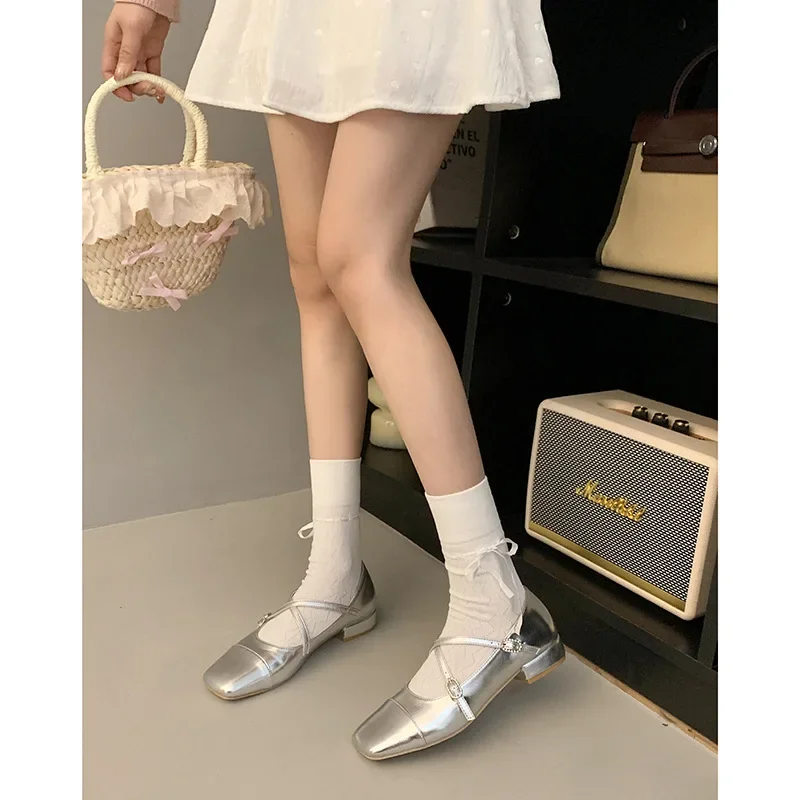 Medium Heeled Mary Jane Single Shoes 2024 New Women Retro Thick Heeled Ballet Shoes Cross Buckle Shallow Soft Sole Shoes