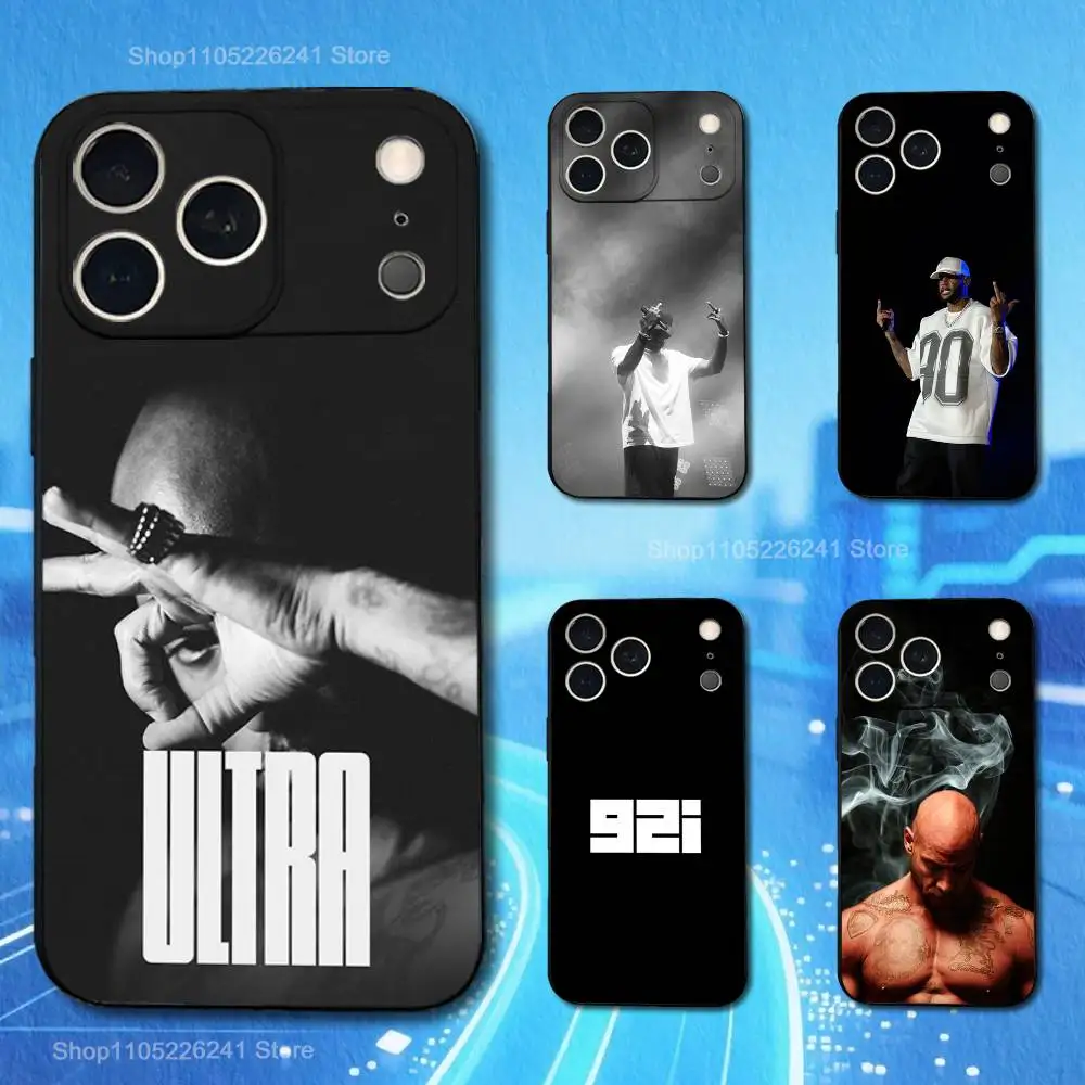 Rapper B-Booba Sing…