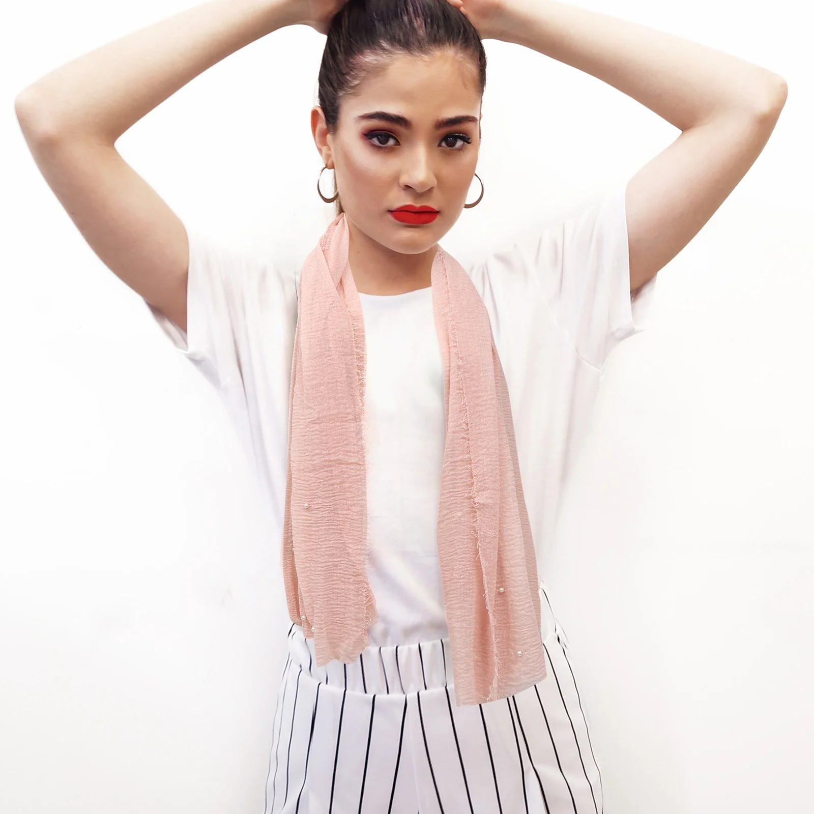 

1pc Stylish Pearl Cotton Comfortable Head Scarf Shawl Multi-Purpose Outdoor Scarf For Women Outdoor Shawl Gift Idea