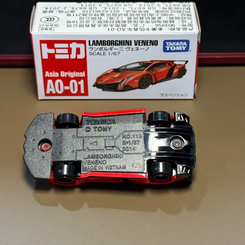 Tomy Tomica AO 01 Lambor Veneno 1/67 Scale Die Cast Metal Car Model Asia Original Collection Display Gift