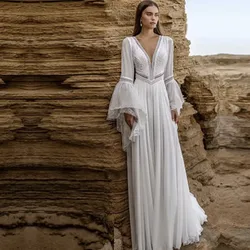 Strand Langes Weißes Hochzeitskleid Chiffon Sexy Tiefer V-Ausschnitt Falten Seltene Ärmel Einfache Spitze Rückenfreies Bodenlanges Kleid Maßgeschneidert