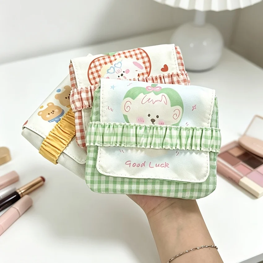 Women's Coin Purse, Multi-Purpose Cartoon Plaid Storage Bag, Portable Flip-Top Sanitary Napkin, Data Cable, Lipstick, Makeup Bag, Travel Essentials, Small and Cute Portable Handbag for Girls, Large Capacity Makeup Touch-Up Bag, Easy to Carry, Can Be Used as a Digital Bag
