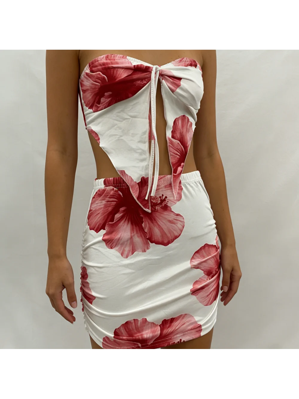 

2026 Летний сексуальный комплект Pure Desire, топ без бретелек на шнуровке с принтом, облегающая мини-юбка, комплект из 2 предметов, летний сексуальный женский комплект