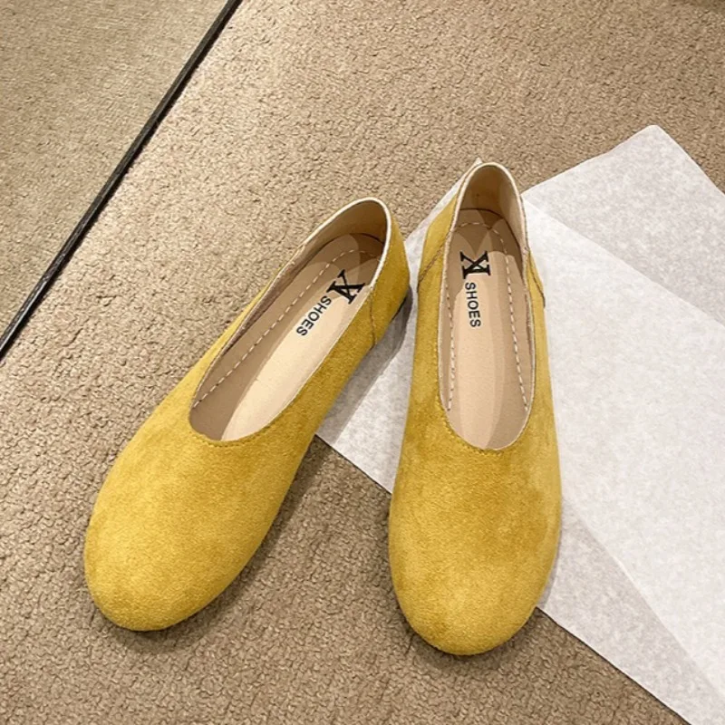 

New Simple Women's Moccasins Retro Spring Autumn Versatile Loafers Fashion Causal Soft Sole Women Flat Shoes Solid Color Slip-on