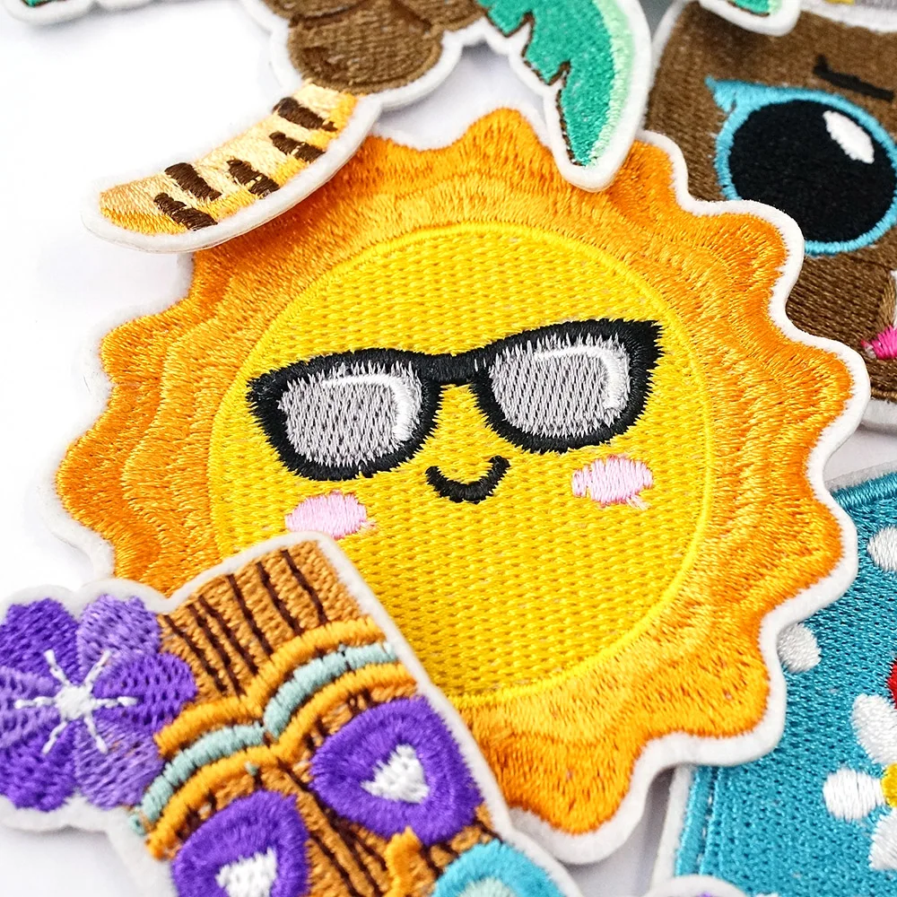 8Pcs/Lot Hawaii Summer Beachwear Skirt Pineapple Patches Embroidery Applique Ironing Clothing Sewing Supplies Decorative Patch