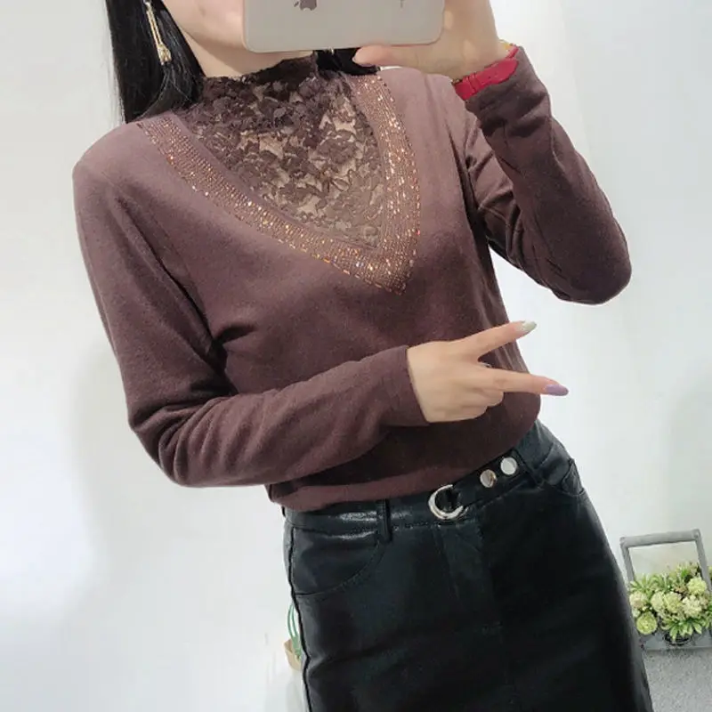 Hot Stamping Self Heating Velvet Warm Base Shirt for Women's Autumn and Winter New Lace Patchwork Top Long Sleeved T-shirt