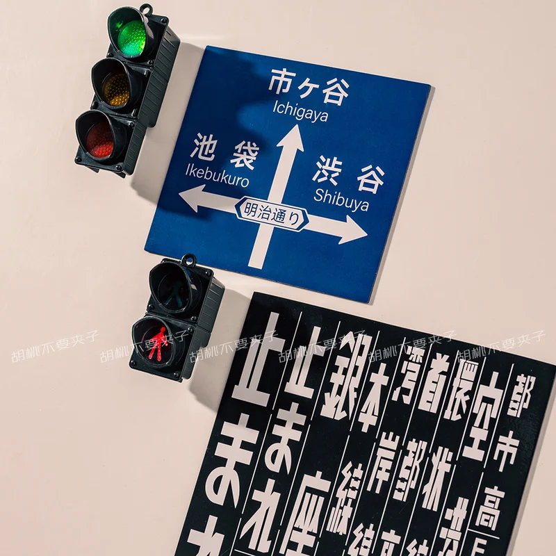 

Japan Shibuya Crossing Red And Green Traffic Signal Pedestrian Light Refrigerator Magnet Tokyo Road Sign model toy gifts