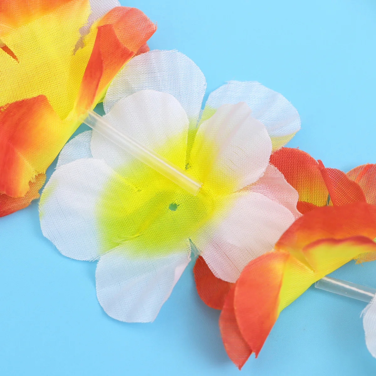 

3Set Dual-Tone Hawaiian Garland Set Artificial Cloth Flowers for Wall Hanging Room Decor Festive Party Favors Tropical Theme