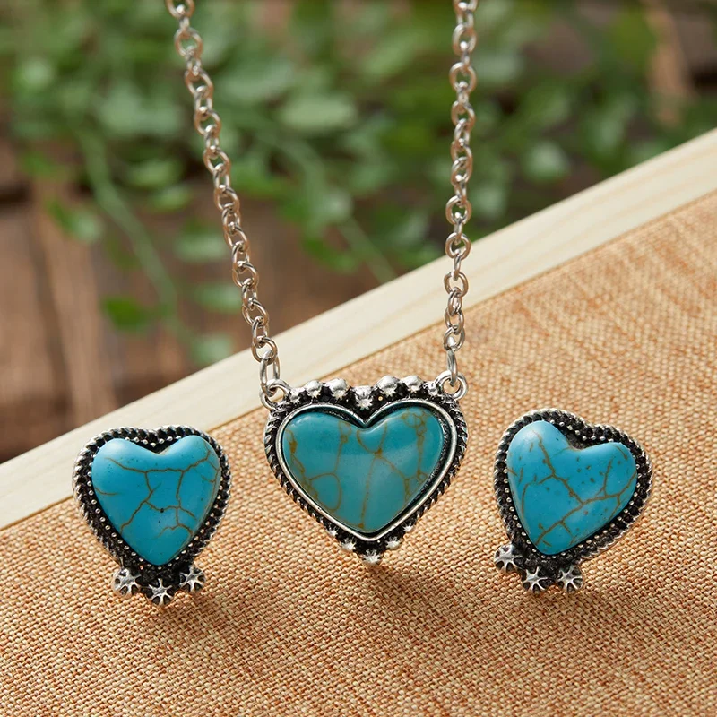 Bohemian Vintage Faux Turquoise Heart Pendant Necklace Stud Earrings for Women Creative Party Vacation Jewelry Set Accessories