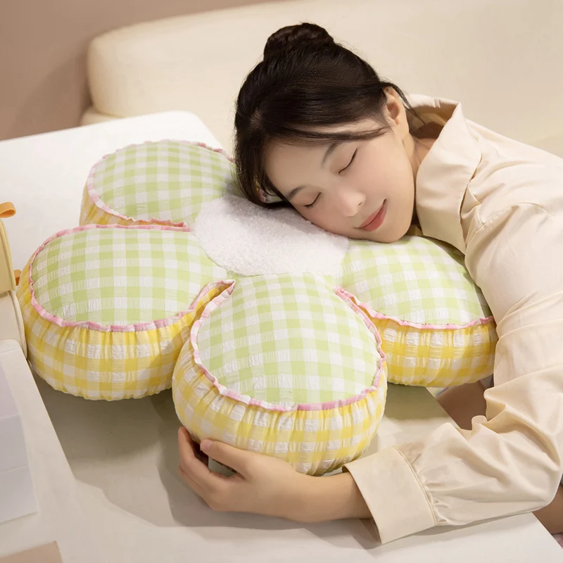 40/50cm Check Pattern Flower Plush Pillow Stuffed 5-petal Plant Cushion 4 Colors Sofa Chair Indoor Floor Decoration Gift
