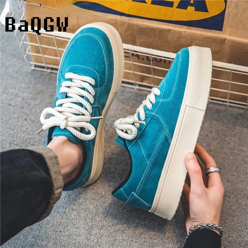 Korean Solid Casual Canvas Shoes Men Thick Bottom Lace Up Sneakers Suede Leather Skateboard Shoes Trend Retro Designer Sneakers