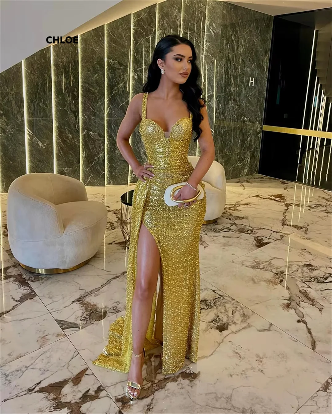 Gaun Prom Panjang Mewah 2025 Gaun Malam Mewah Model Off-shoulder Gaun Gala Buatan Khusus Gaun Pesta Malam Elegan Tanpa Lengan