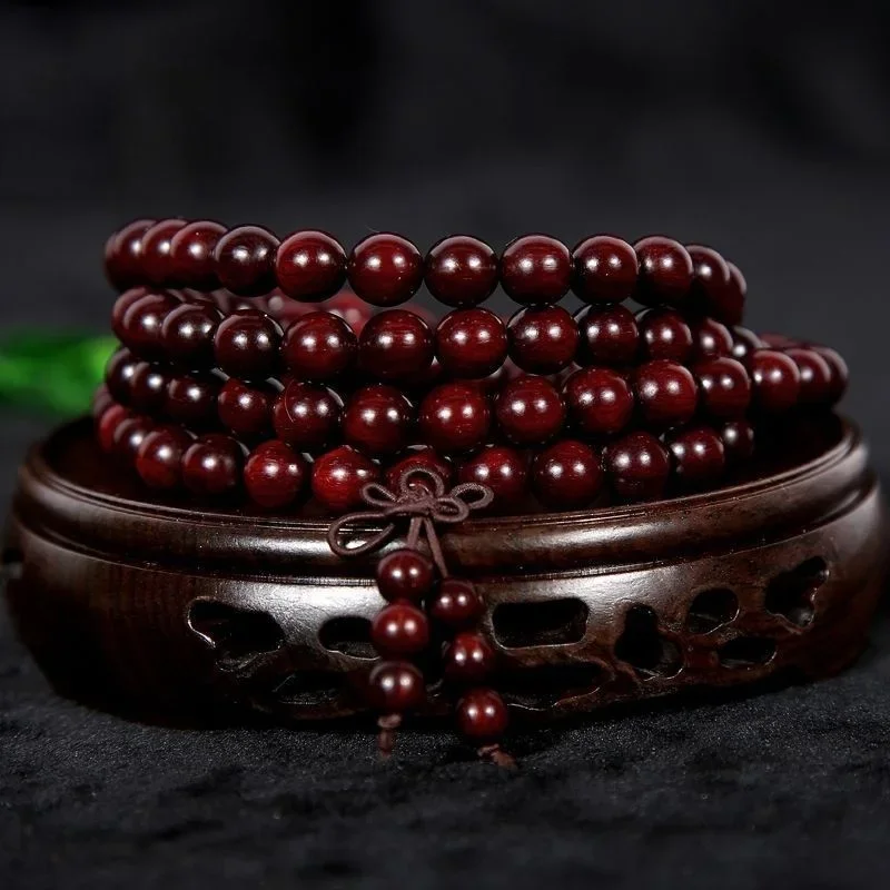 

Natural full of Venus India lobular red sandalwood bracelet men and women 108 high density sandalwood beams bracelet