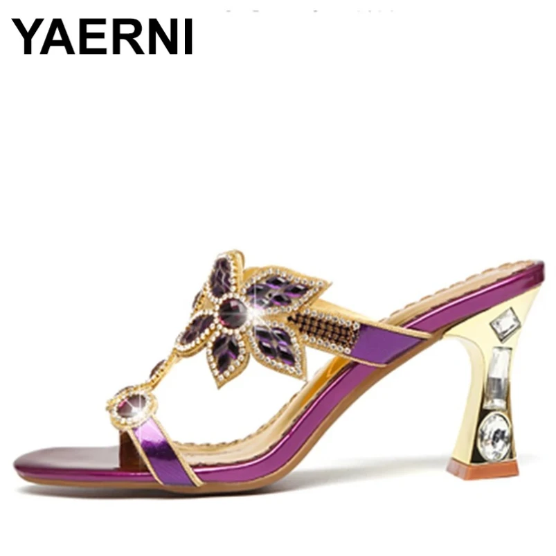 

2025 шлепанцы, женские летние модные туфли на высоком квадратном каблуке со стразами, брендовая обувь на тонком каблуке с бриллиантами