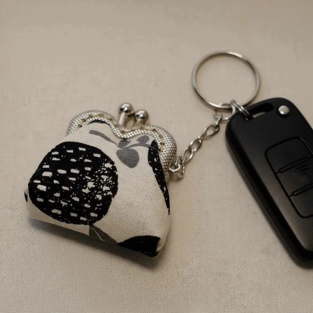 Items Bag Embroidered Brocade Coin Purse Small Pocket Anti-lost Cotton Mini Pouch Portable Polyester Key Ring Packet Ring