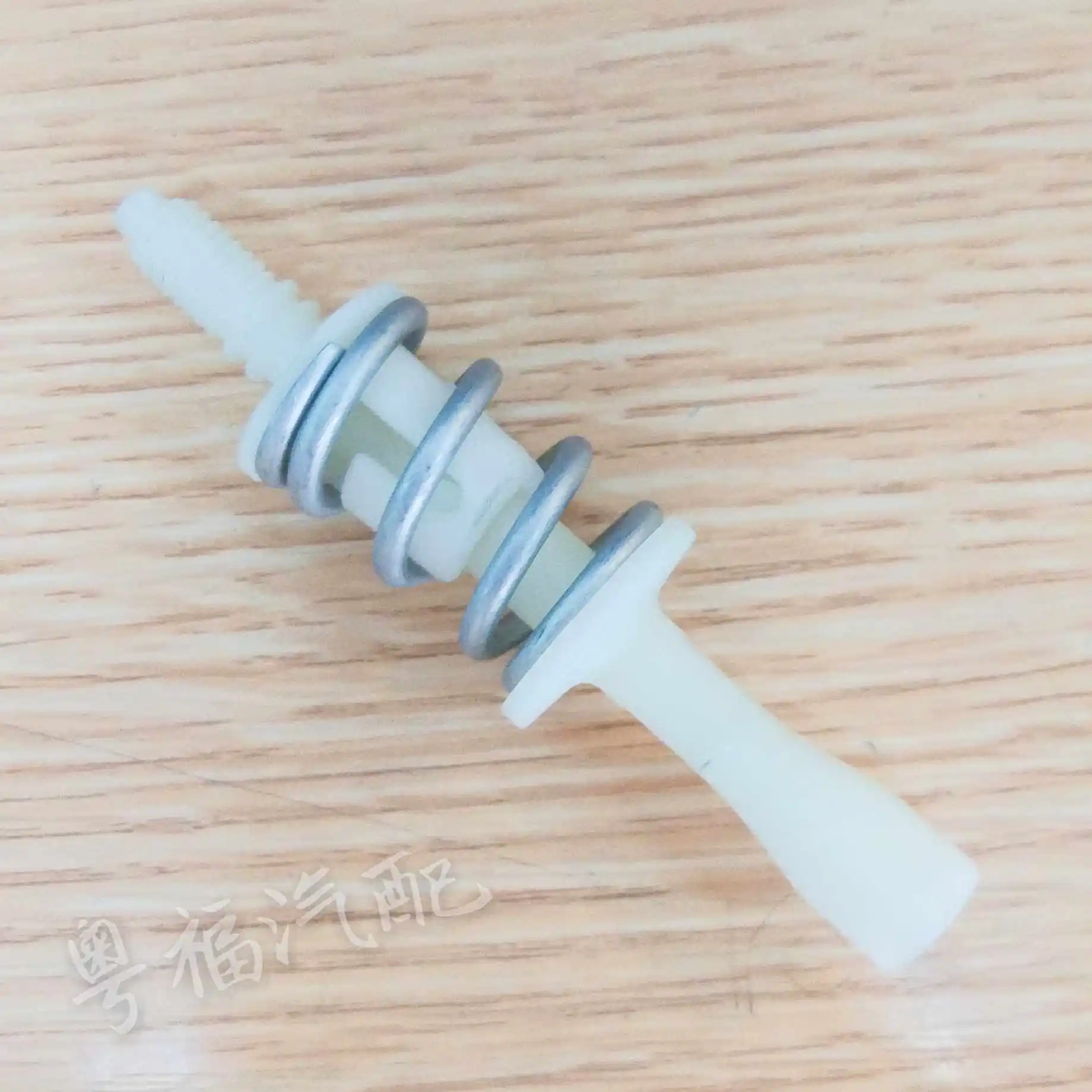 

For Ford Explorer Rear Taillight Mounting Adjustment Screw Spring Clip