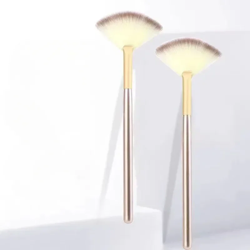 1PC Fan-Shaped Makeup Brush Professional Blending Highlighter Contour Face Loose Powder Brush Cosmetic Beauty Tools