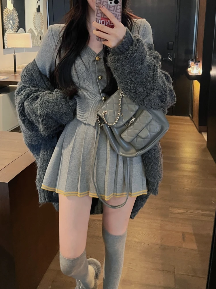 Autumn Vintage Knitted Two Piece Set Woemen Casual Sweet Sweater Mini Skirt Suit Female Casual Korean Fashion Elegant Set 2023