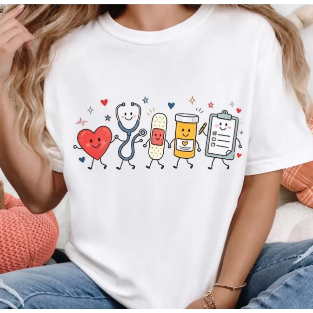 Women Crew Neck Short Sleeve T-Shirt, Cute Cartoon Medical Element Graphic Heart Stethoscope Bandage Medicine Clipboard Print