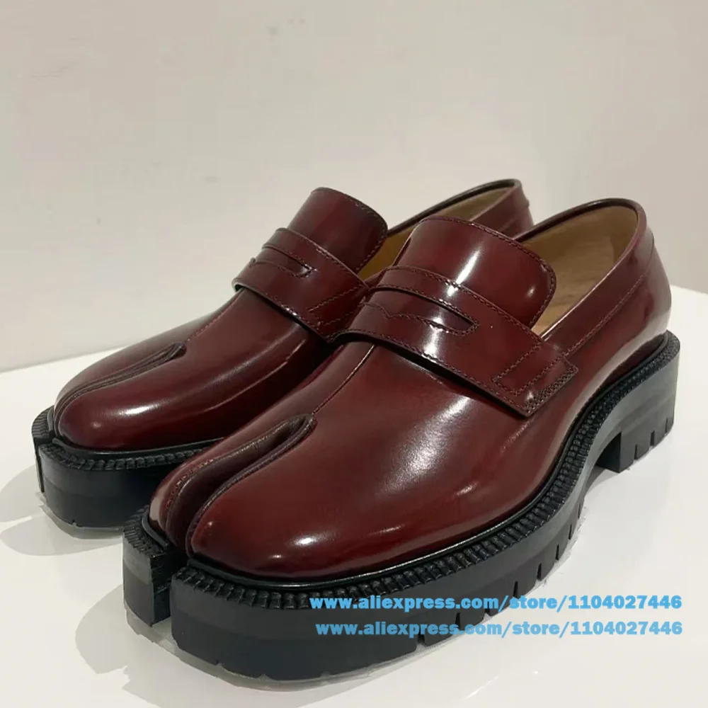 Chaussures à enfiler en cuir souple pour hommes, mocassins fendus, mocassins à semelle optique, chaussures simples, design décontracté, document