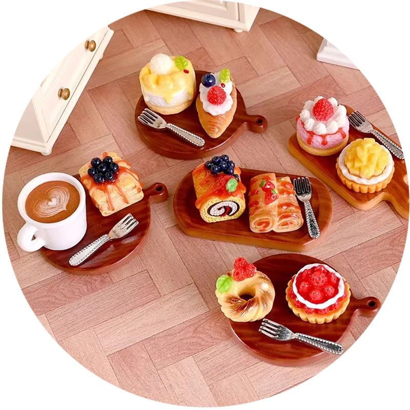 2Pcs/set Dollhouse Mini Kitchen Decoration Dolls House Mini Cake Dessert Model Dollhouse Accessories Pretend Play Toys