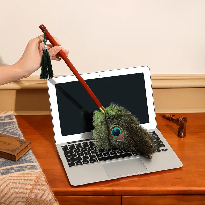 Peaco Feathers Genu…