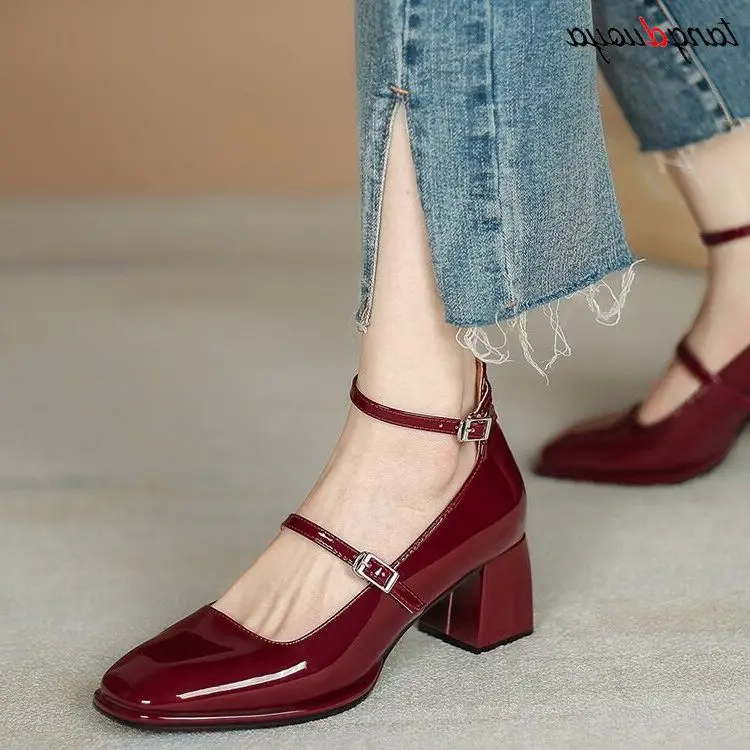 Damen-Absatzschuhe, Mary Jane-Schuhe, Damen-Pumps, Lackleder, High Heels, Kleidschuhe, rote Hochzeitsschuhe, Frühling 2024, Doppelschnalle